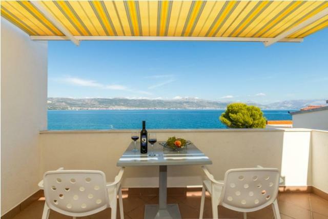 Seaview Apartment Rose Trogir Zewnętrze zdjęcie